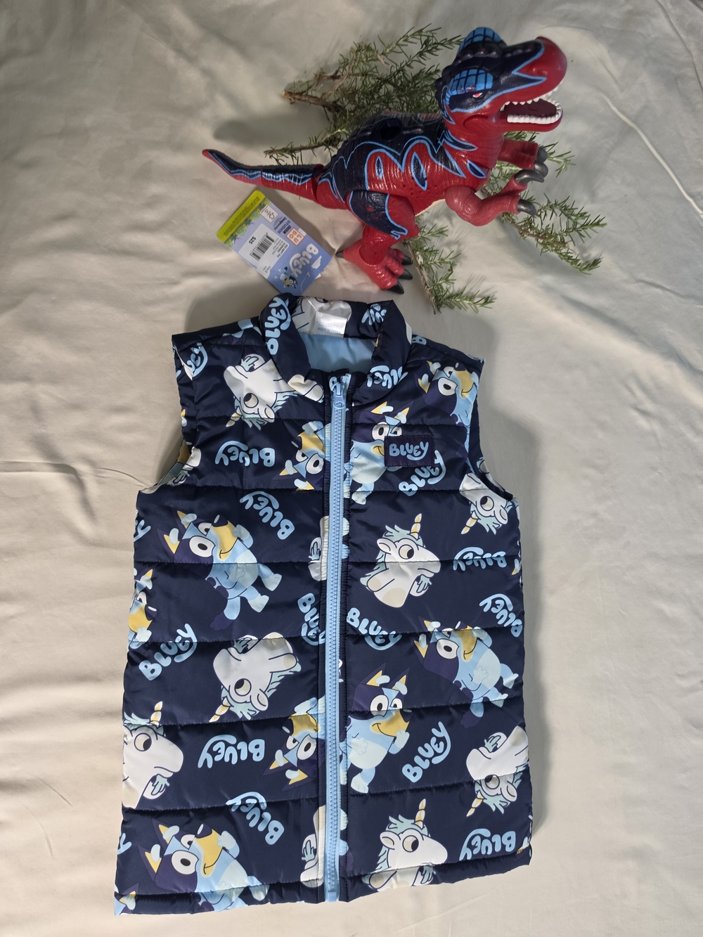 NWT Navy Blue Bluey Puffer Vest with Light Blue Zip M(8)